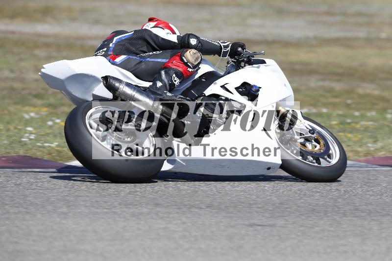 /36 08.08.2026  Pluess Motosport ADR/Freies Fahren/unklar